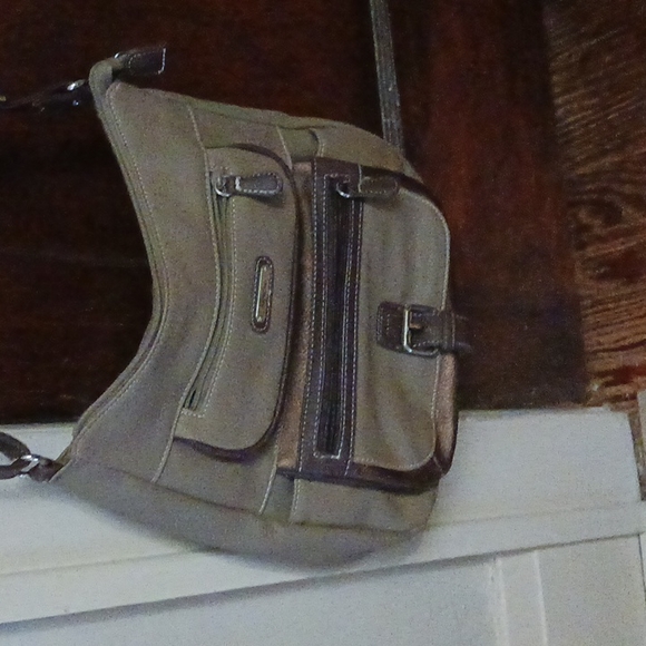 Convertible handbag - Picture 2 of 5